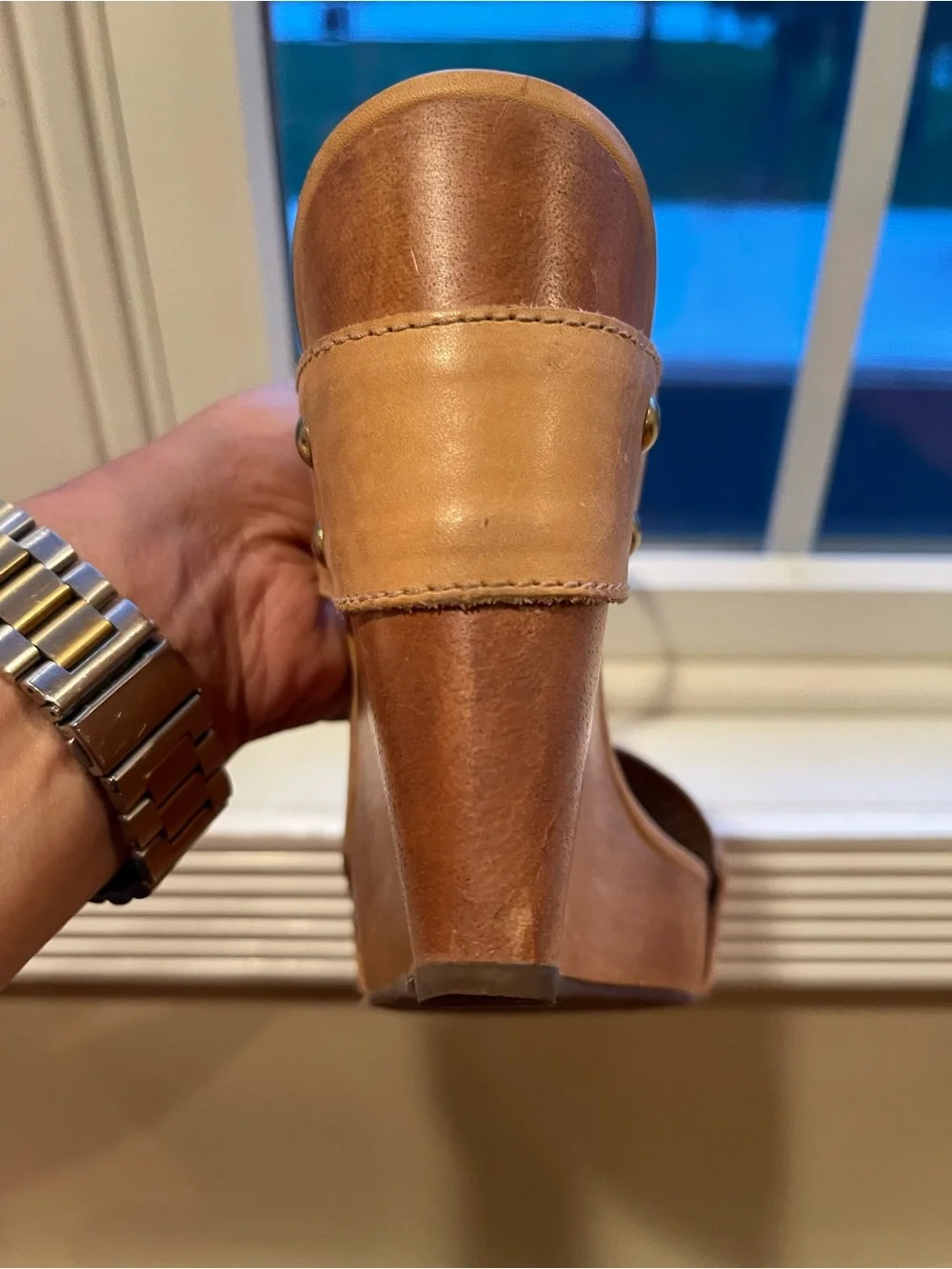 Cynthia Vincent Women’s Wood Wedge Heels SZ 8,5